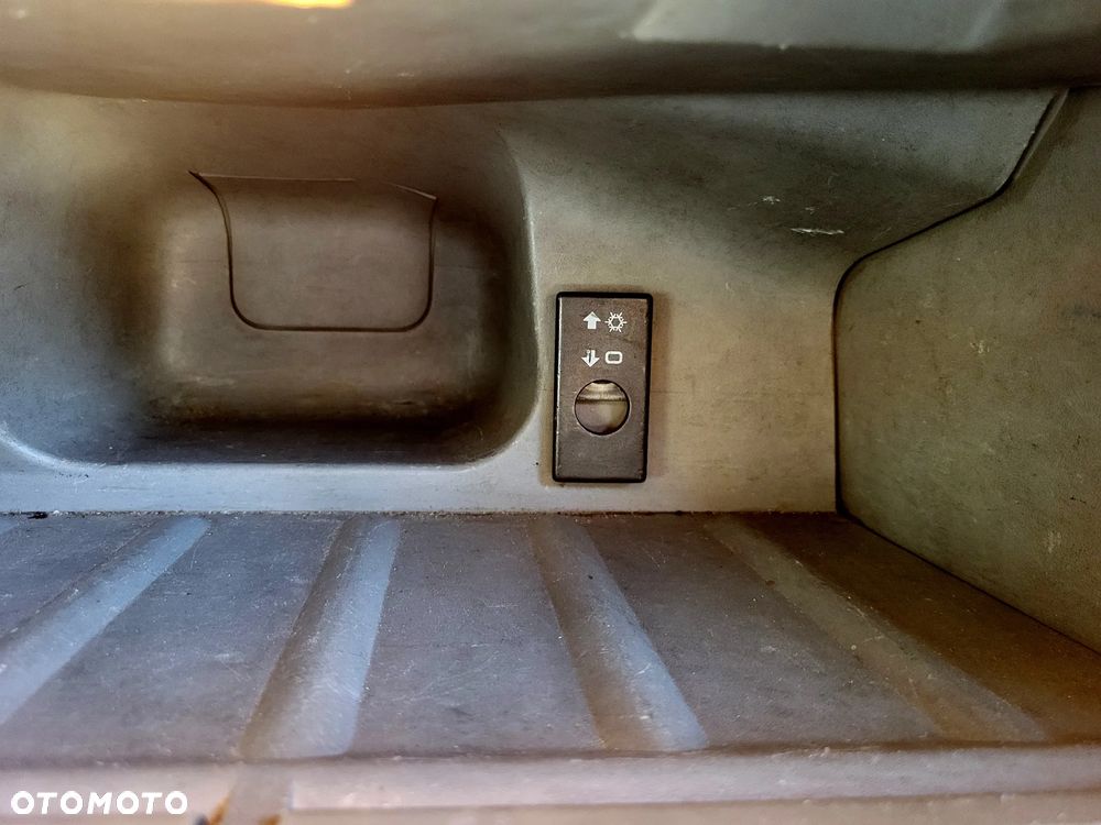 Renault Trafic - 21