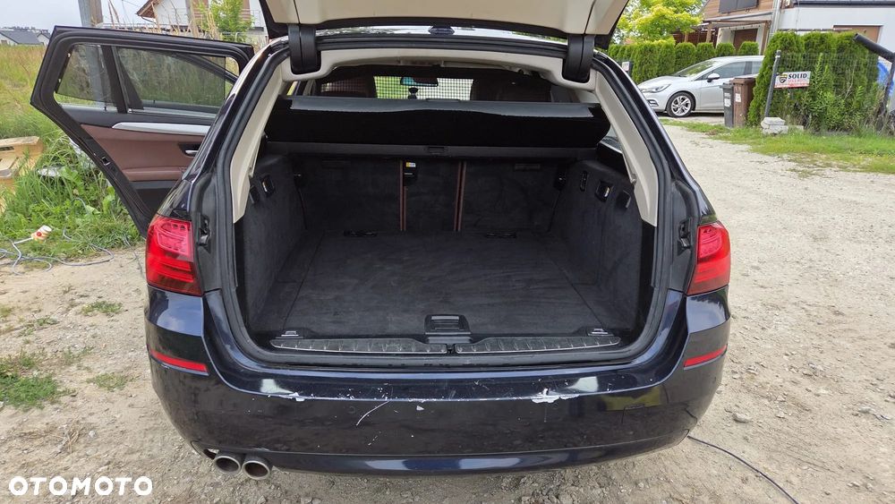 BMW Seria 5 530d xDrive Luxury Line - 11