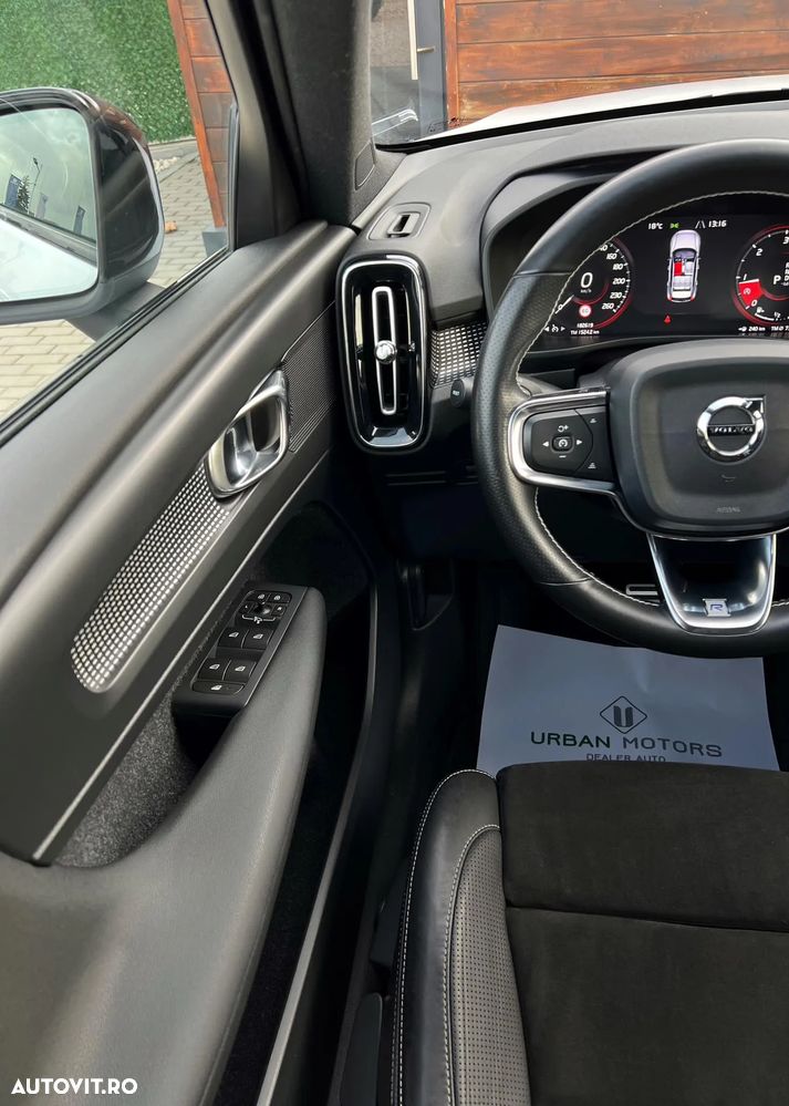 Volvo XC 40 D4 AWD Geartronic R-Design - 17