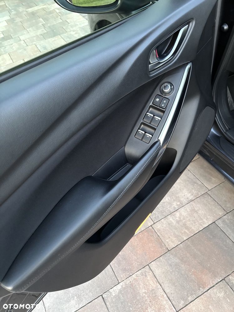 Mazda 6 - 12
