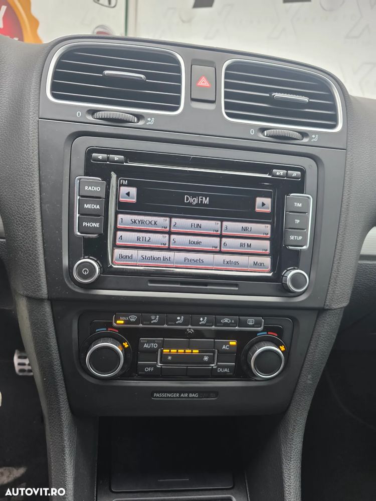 Volkswagen Golf 1.6 TDI DPF BlueMotion - 7