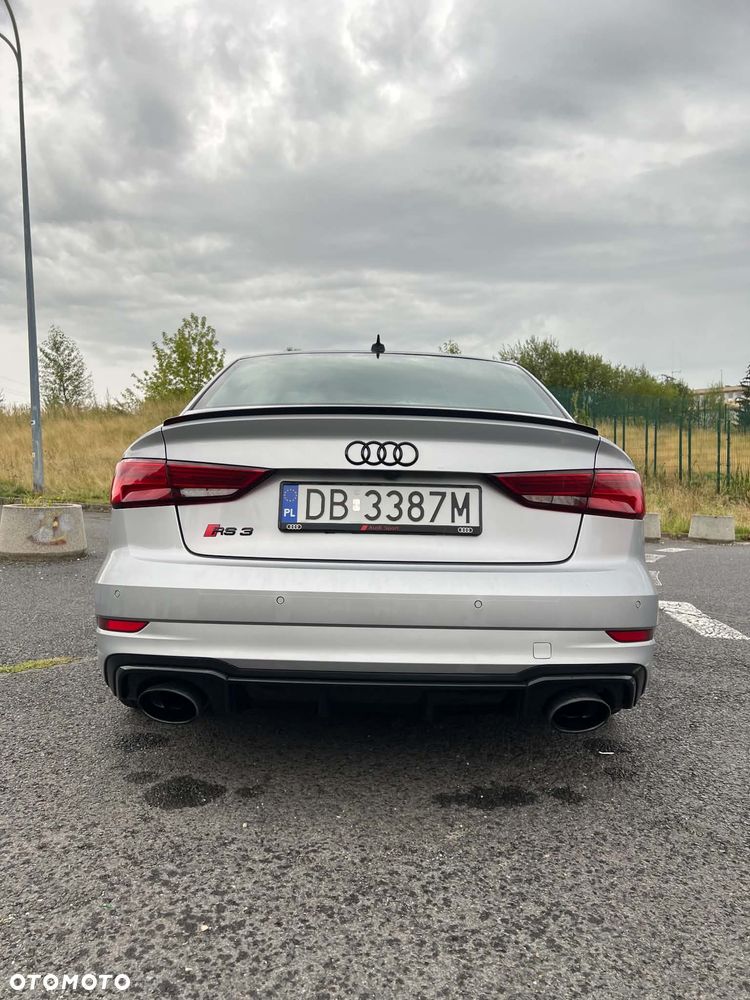 Audi RS3 Limousine - 5