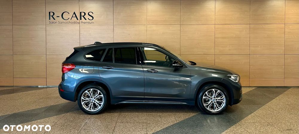 BMW X1 sDrive18i GPF Sport Line - 2