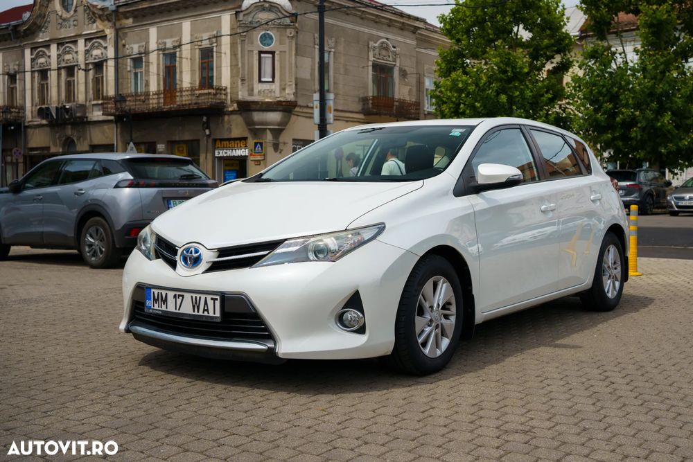 Toyota Auris - 2