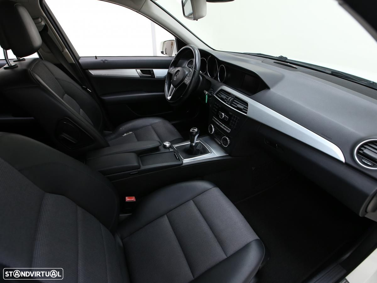 Mercedes-Benz C 180 CDi Avantgarde BlueEfficiency - 12