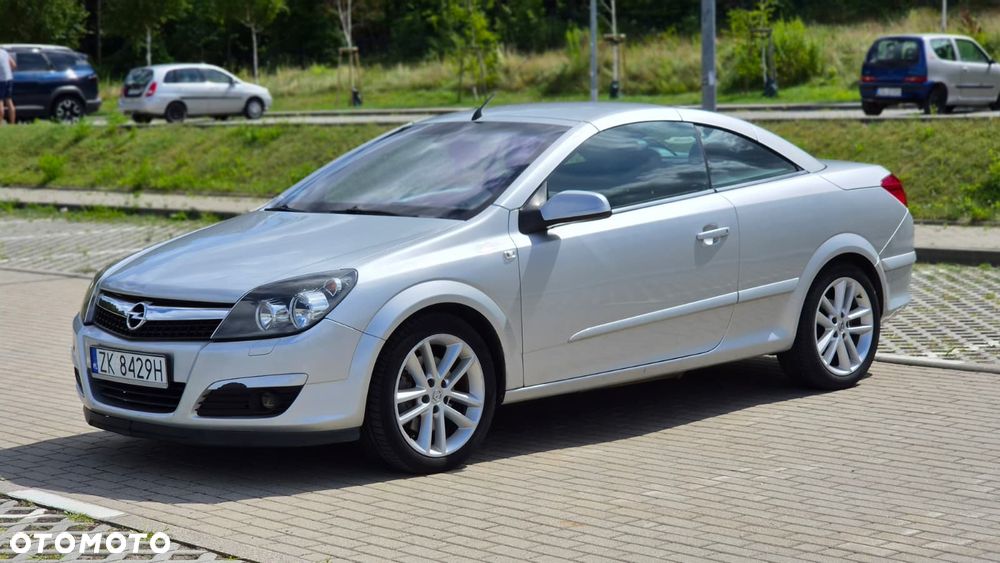 Opel Astra 1.9 CDTI Cosmo - 11