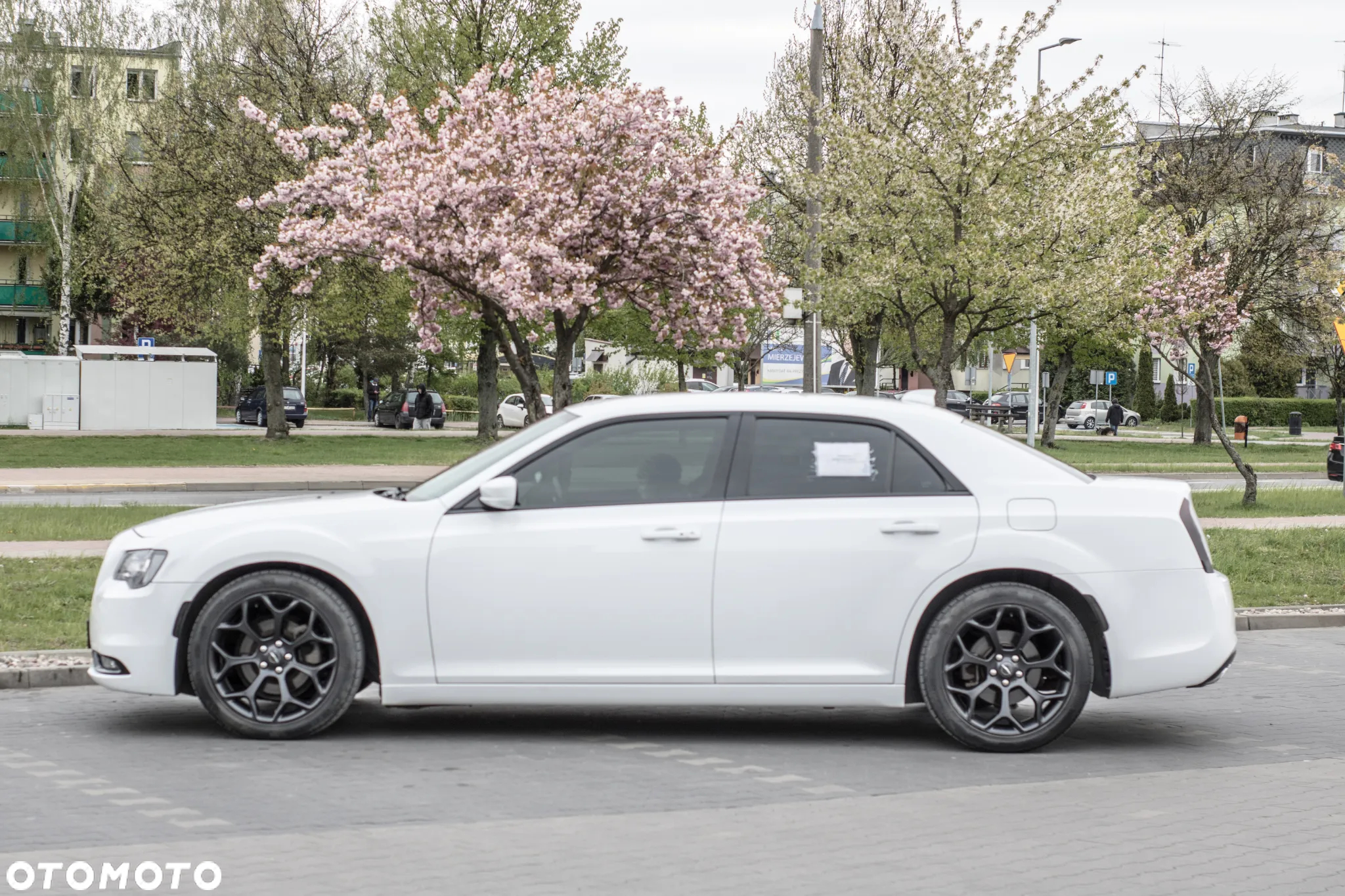 Chrysler 300s - 15