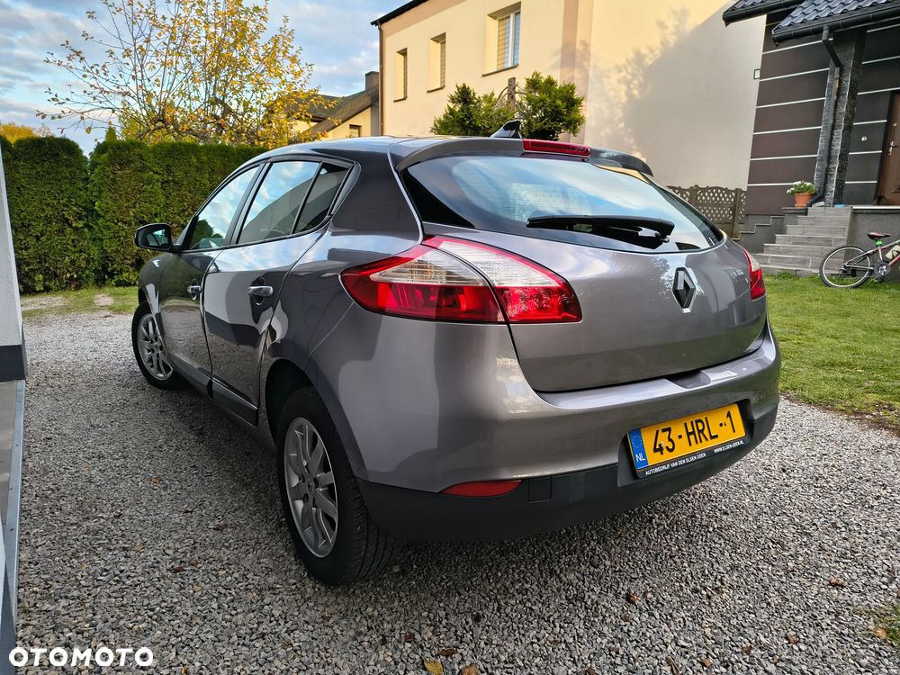 Renault Megane 2009 photo 2