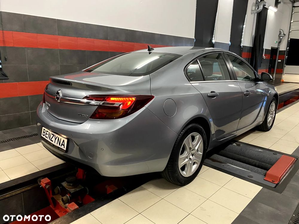 Opel Insignia 1.6 T Cosmo - 10