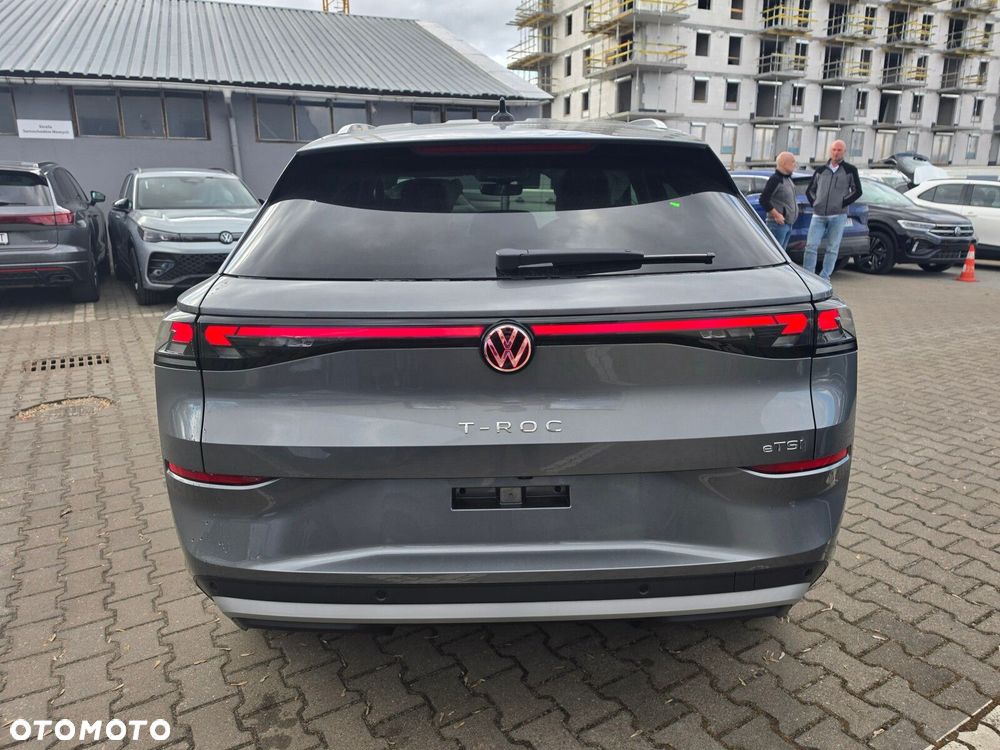 Volkswagen T-Roc - 9