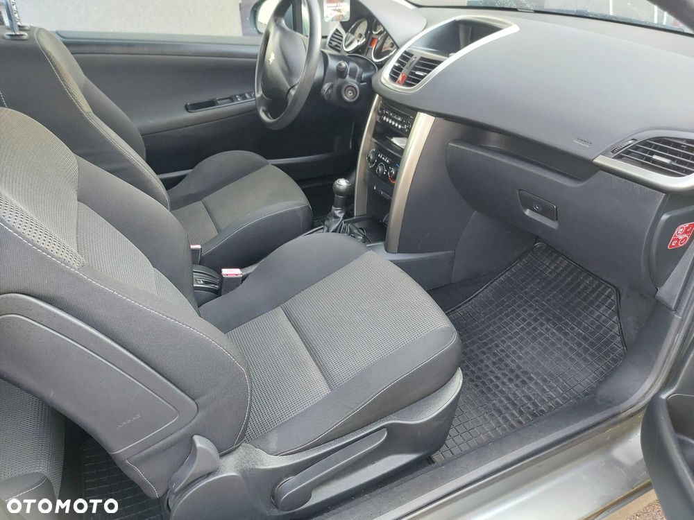 Peugeot 207 CC - 6