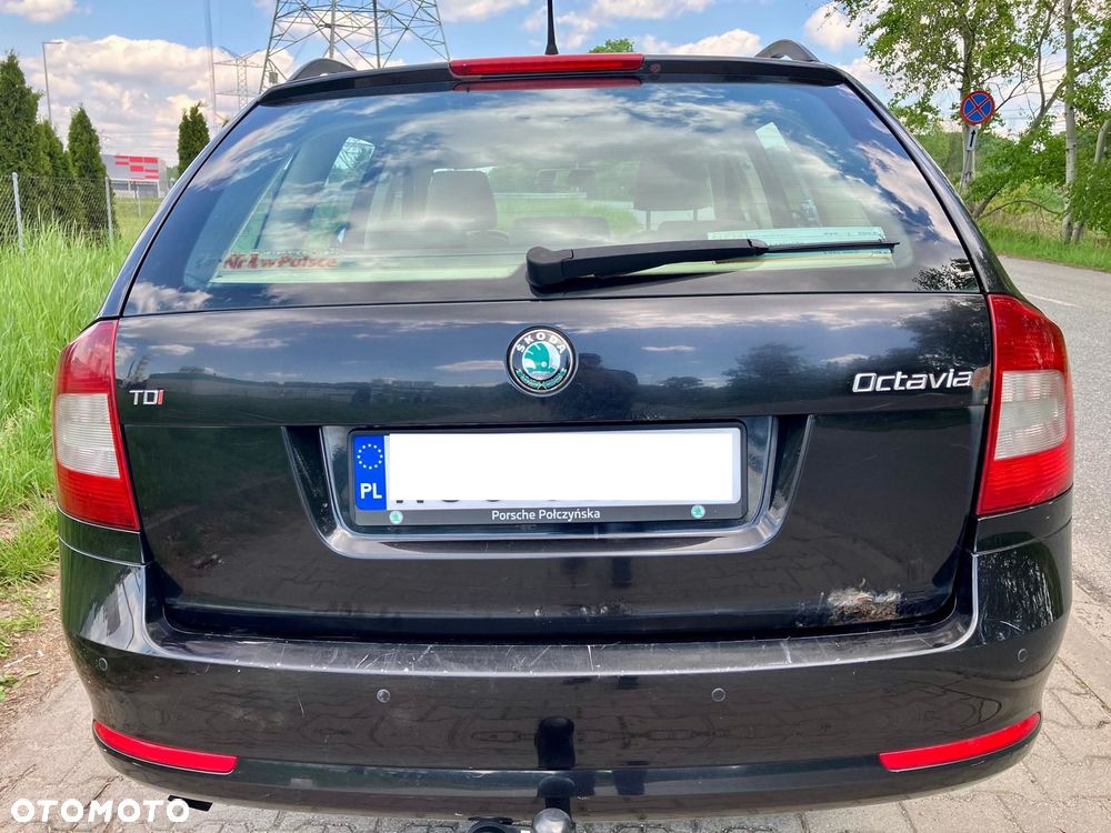 Skoda Octavia 2.0 TDI Elegance DSG - 23