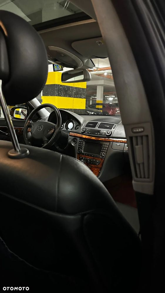 Mercedes-Benz Klasa E 500 4-Matic Elegance - 12