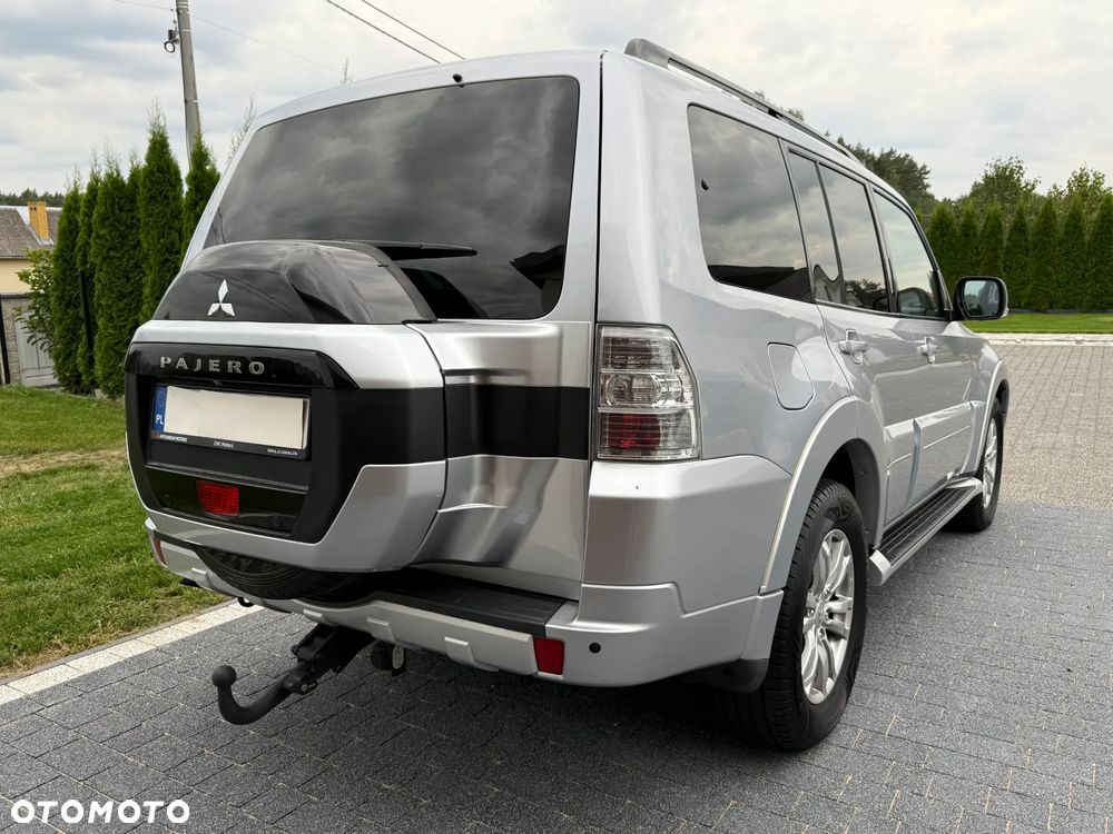 Mitsubishi Pajero 3.2 DID Instyle EU6 - 25