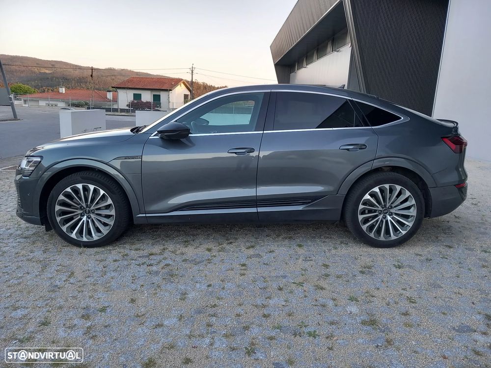 Audi Q8 e-Tron Sportback 50 quattro S line - 2