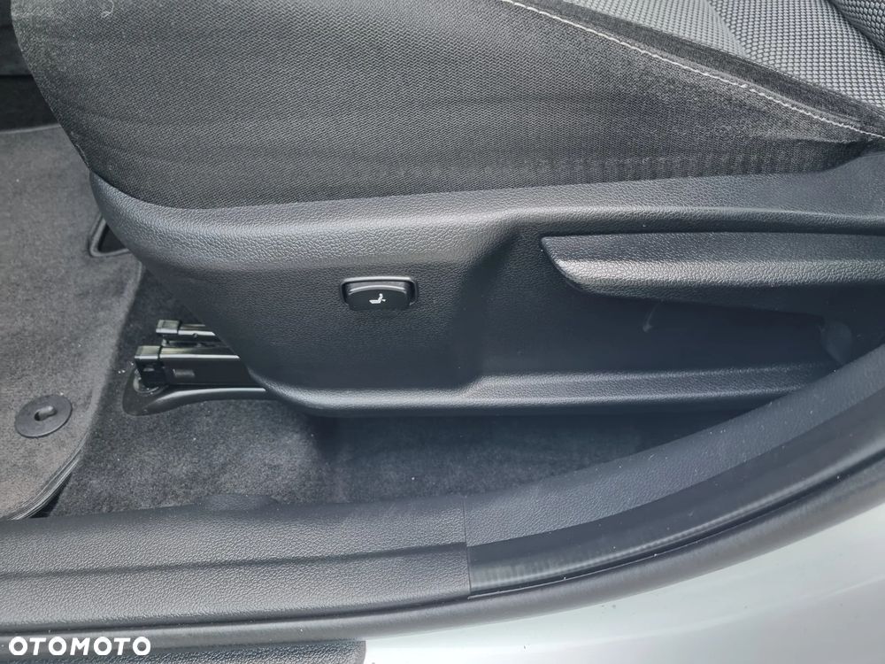Kia Ceed 1.6 GDI Vision - 13