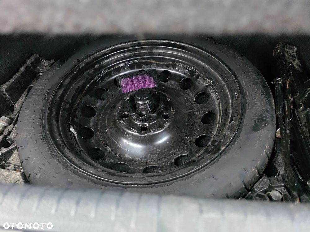 Volkswagen Golf - 14