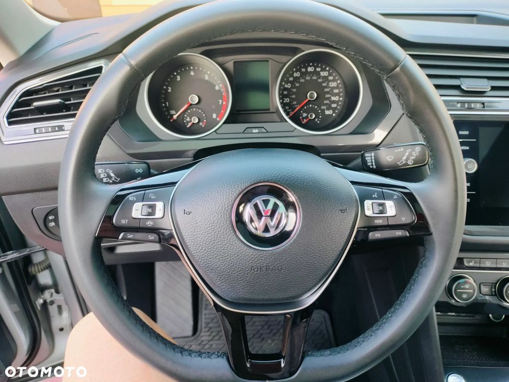 Volkswagen Tiguan Allspace - 15