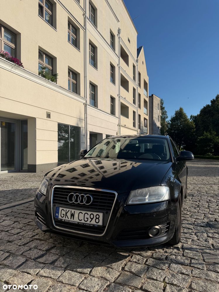 Audi A3 Sportback - 1