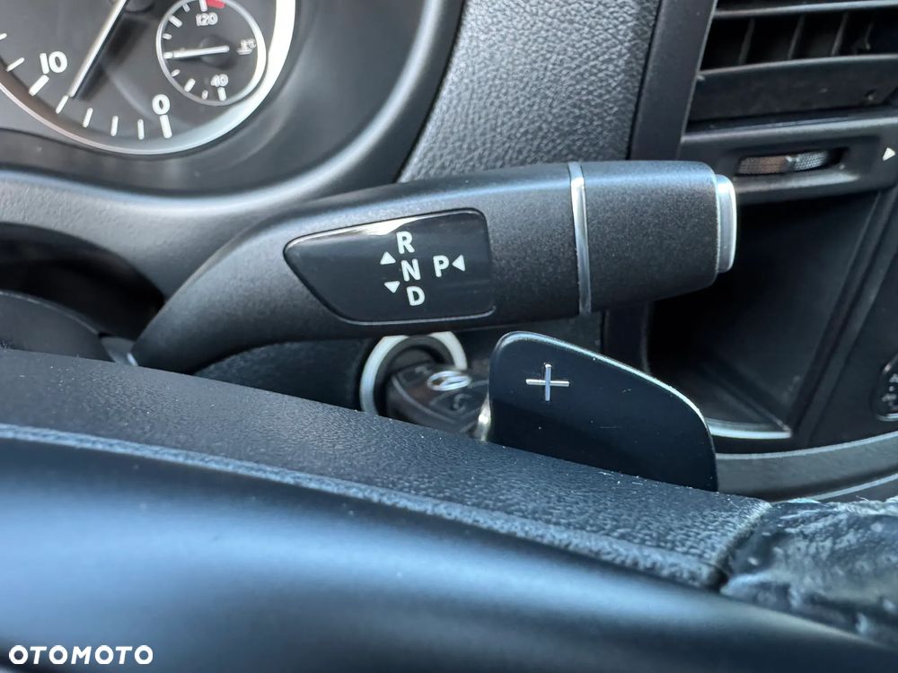 Mercedes-Benz VITO - 23