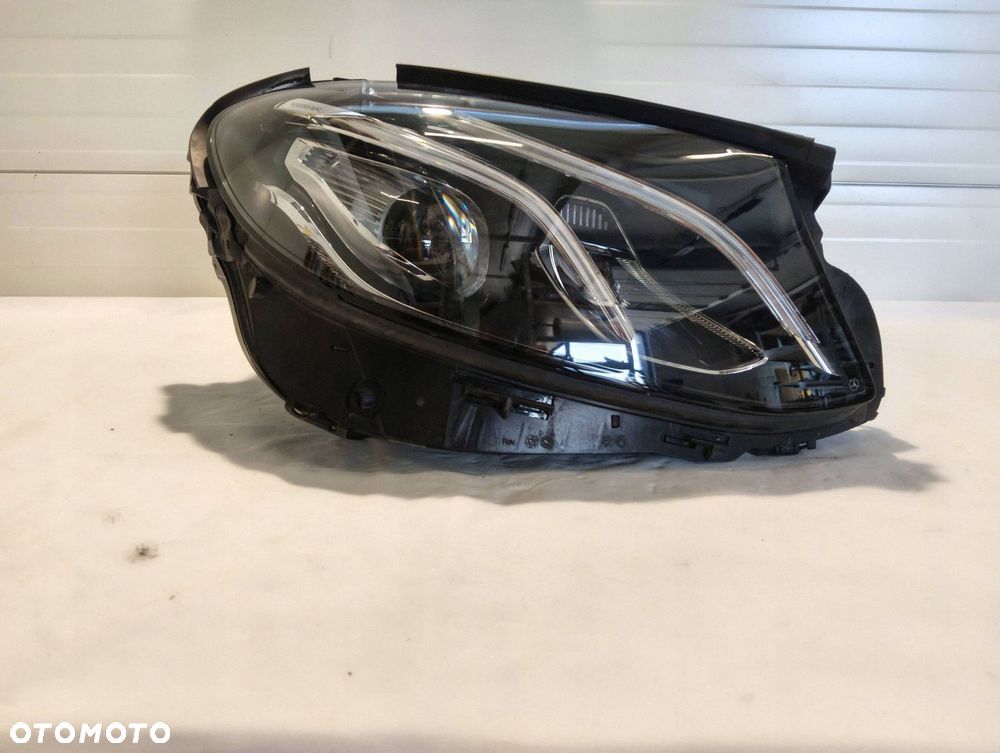mercedes-benz e klasa w213 performance przód strona prawa a2139064004 - 1