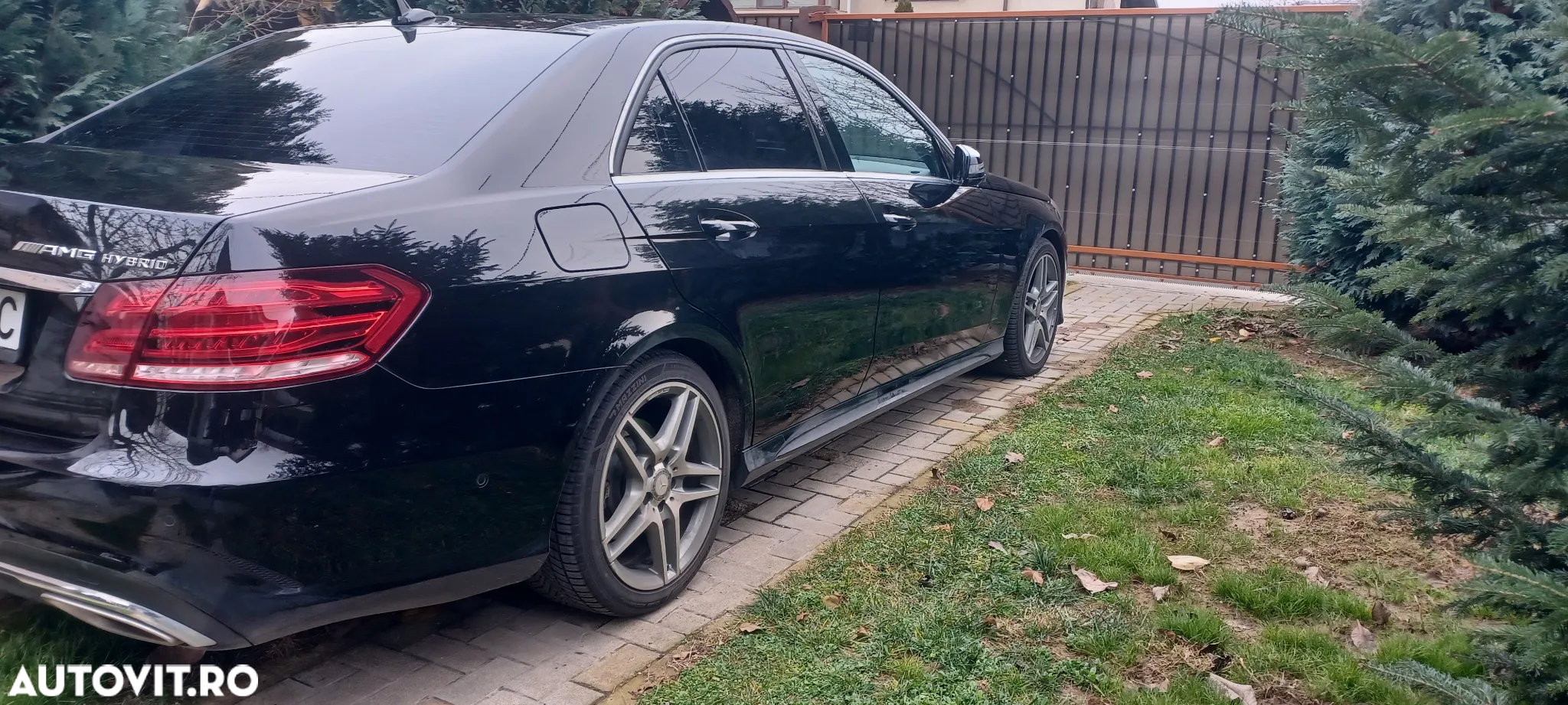 Mercedes-Benz E 300 BlueTEC HYBRID 7G-TRONIC Avantgarde - 7