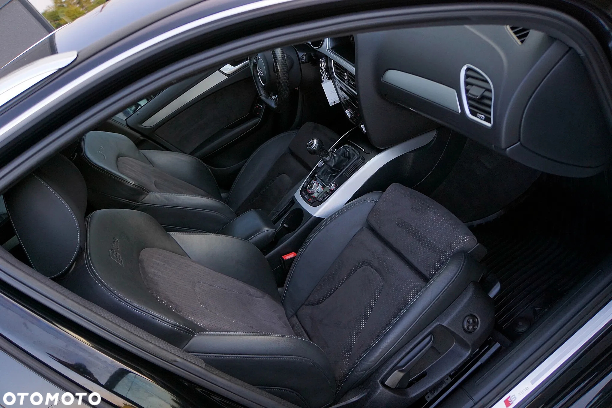 Audi A4 Avant 2.0 TDI DPF clean diesel S line Sportpaket - 25