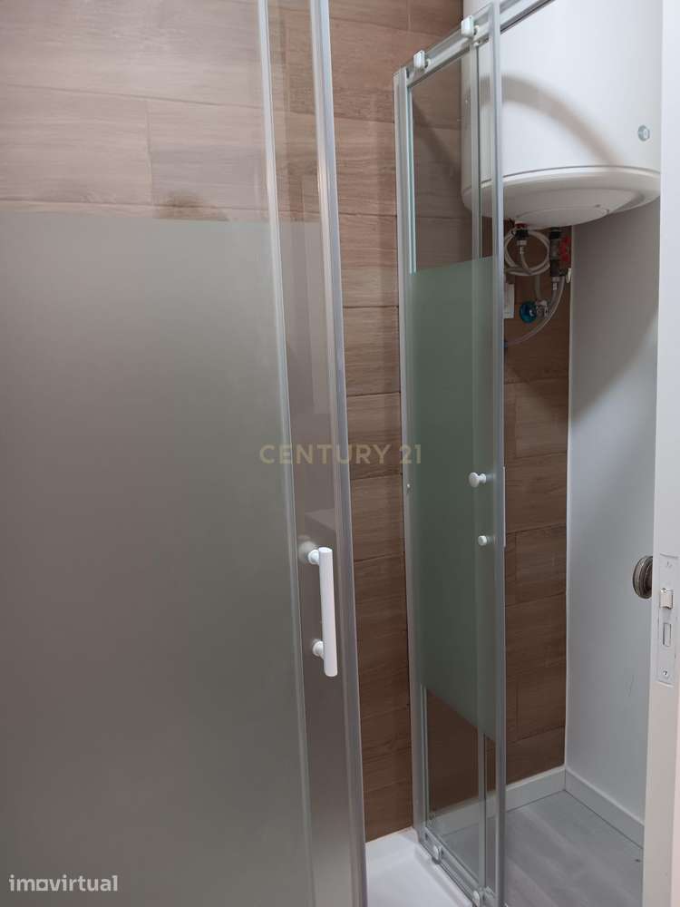 1 Assoalhada - Atelier transformado em Estúdio. Com Kitchenette e Casa - Grande imagem: 5/9