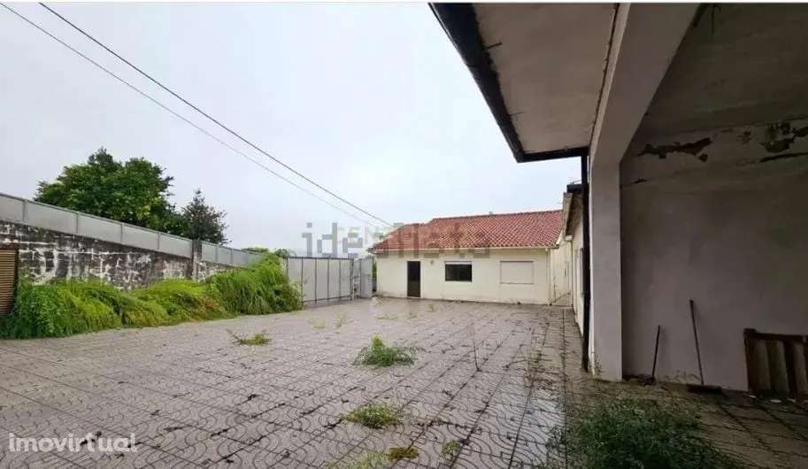 Moradia T3 unifamiliar e armazém em Tagilde e Vizela - Grande imagem: 4/17