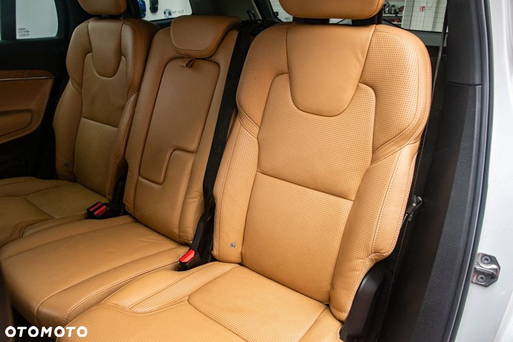 Volvo XC 90 - 28
