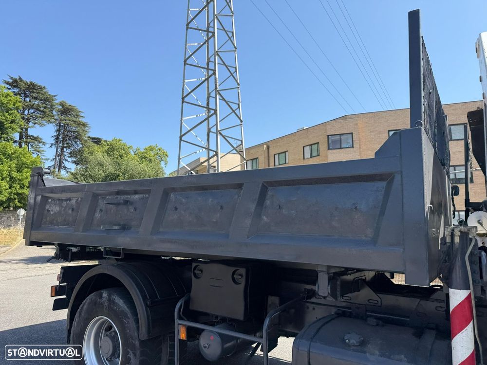Renault Kerax 320 dci 4*2 - 8