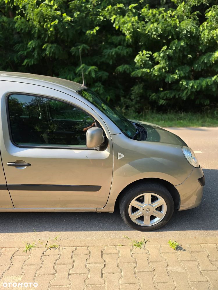 Renault Kangoo 1.5 dCi Helios - 13