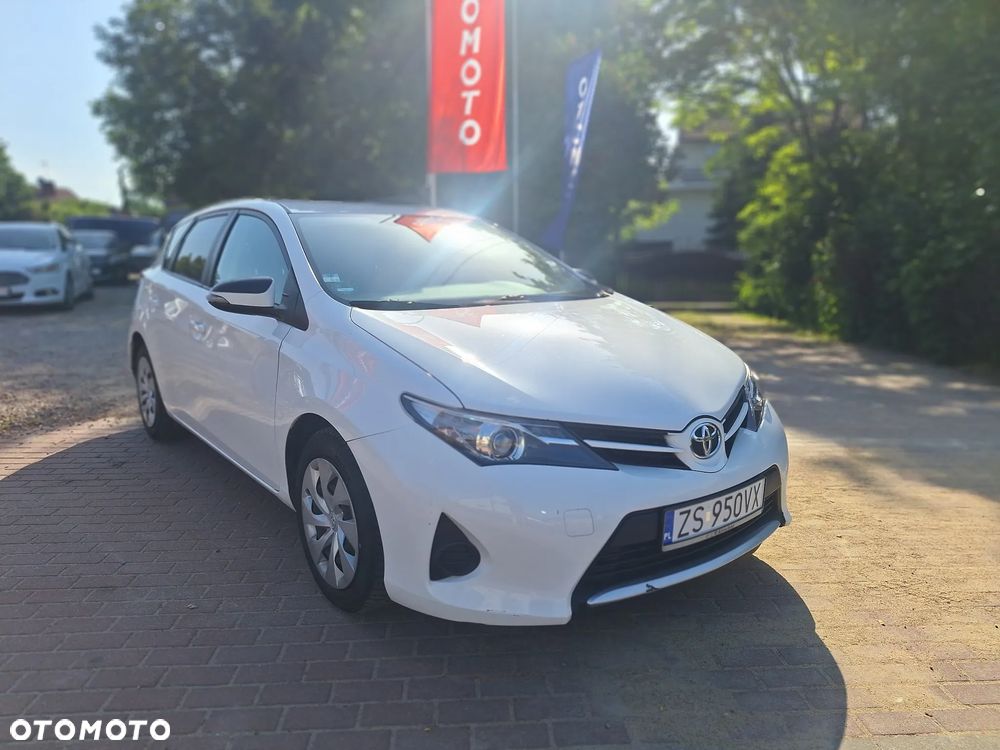 Toyota Auris 1.33 Dual-VVT-i - 7