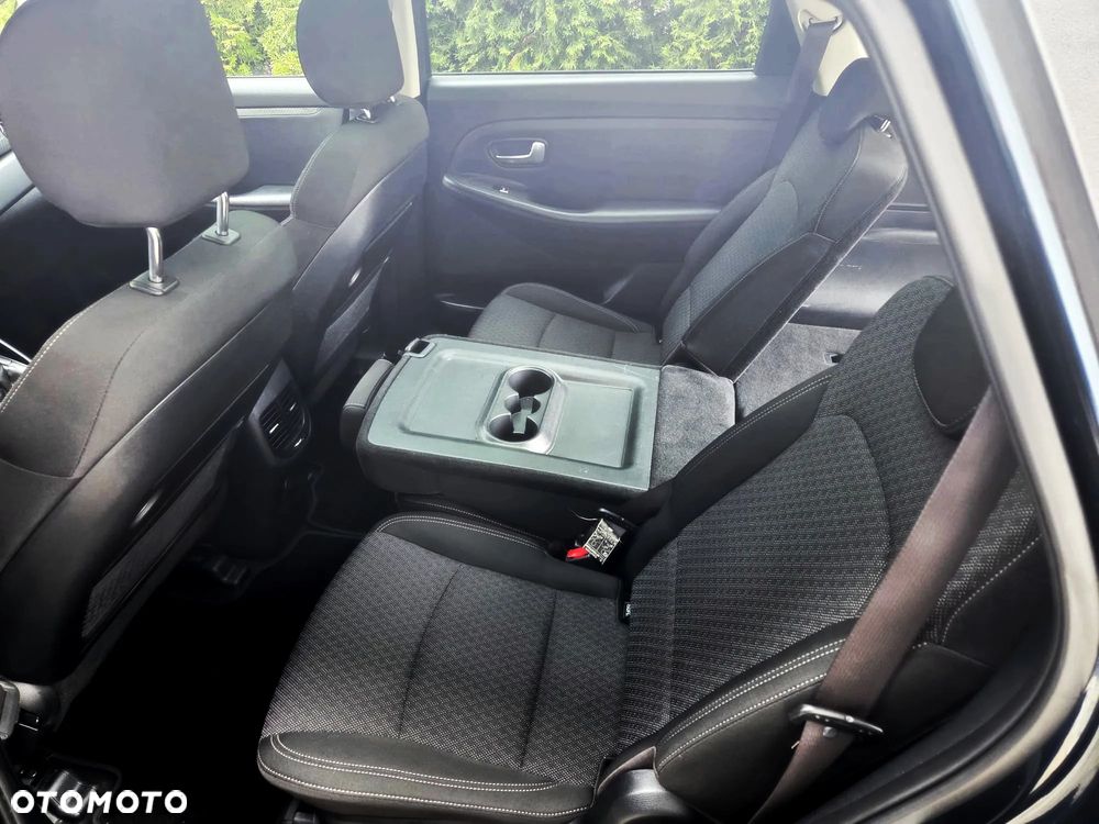 Kia Carens 1.6 GDI Edition 7 - 11