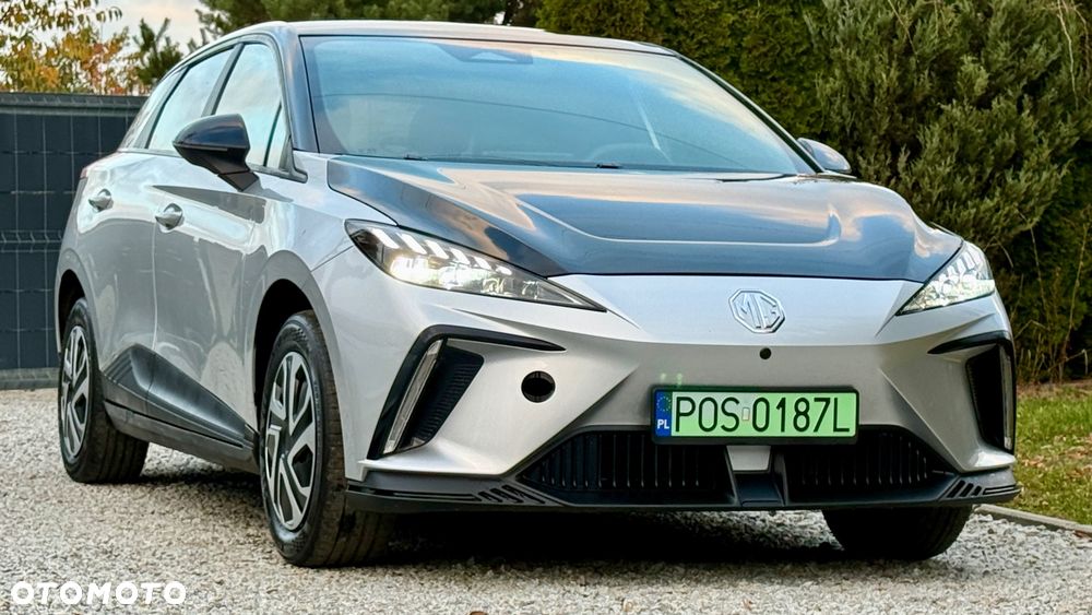 MG 4 Luxury 49 kWh - 3