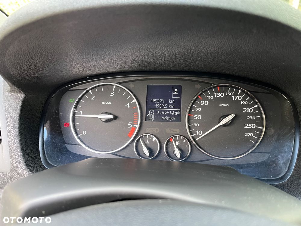 Renault Laguna Coupe dCi 150 FAP - 25