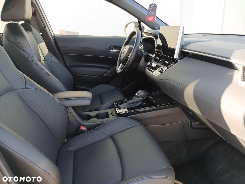 Toyota Corolla Cross - 9