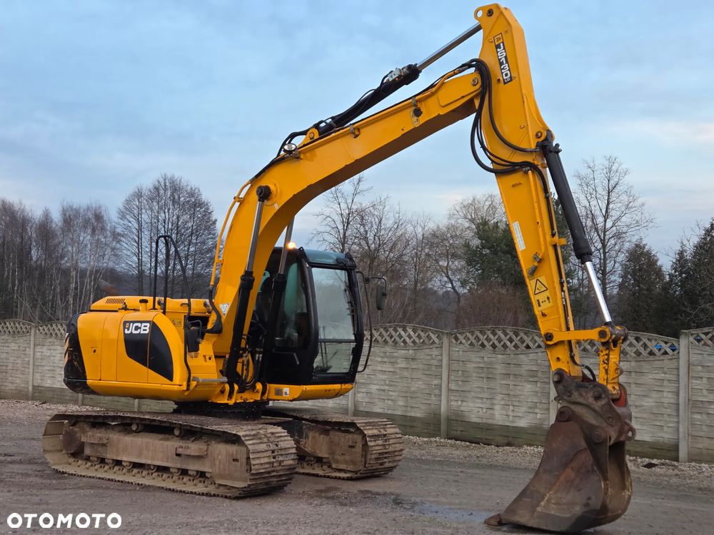 JCB JS130 - 1
