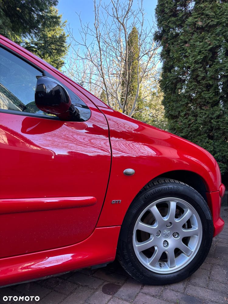 Peugeot 206 - 13