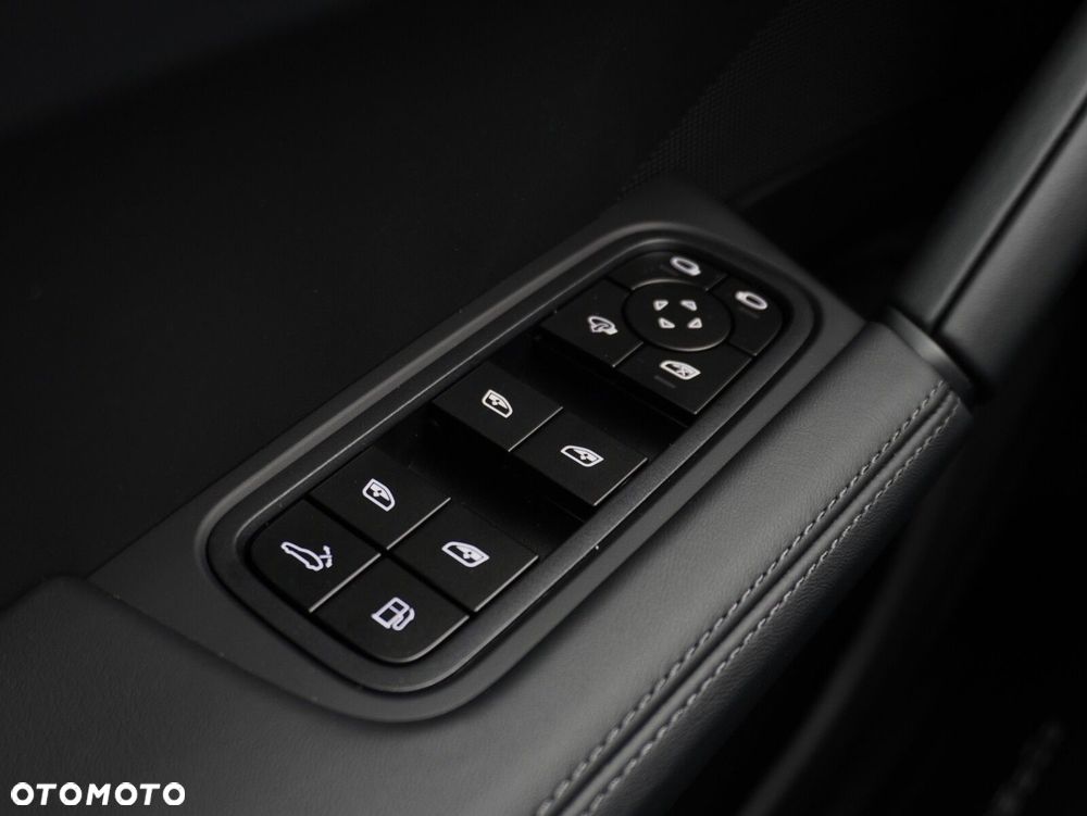Porsche Cayenne S E-Hybrid PHEV Black Edition - 32
