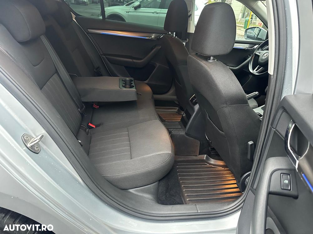 Skoda Octavia 2.0 TDI 4x4 DSG Style - 19