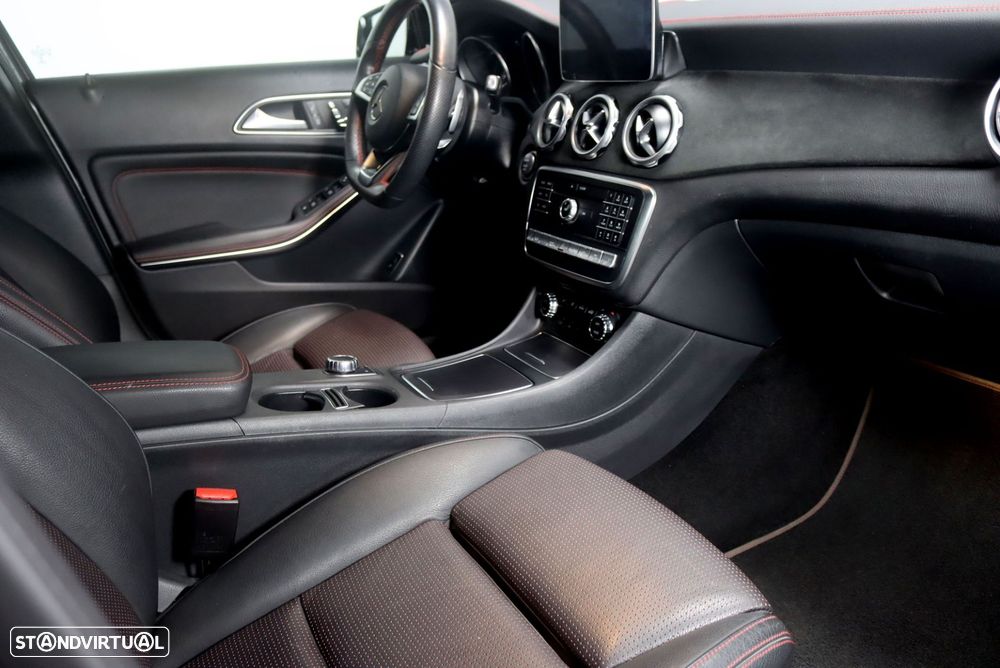 Mercedes-Benz GLA 250 4Matic Style - 10