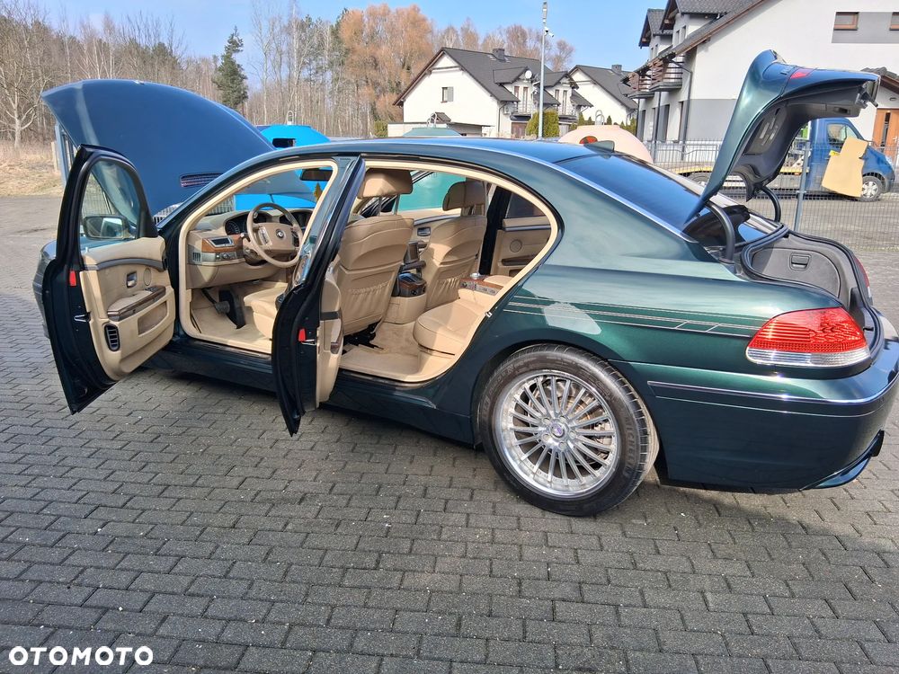 BMW Seria 7 745Li - 28