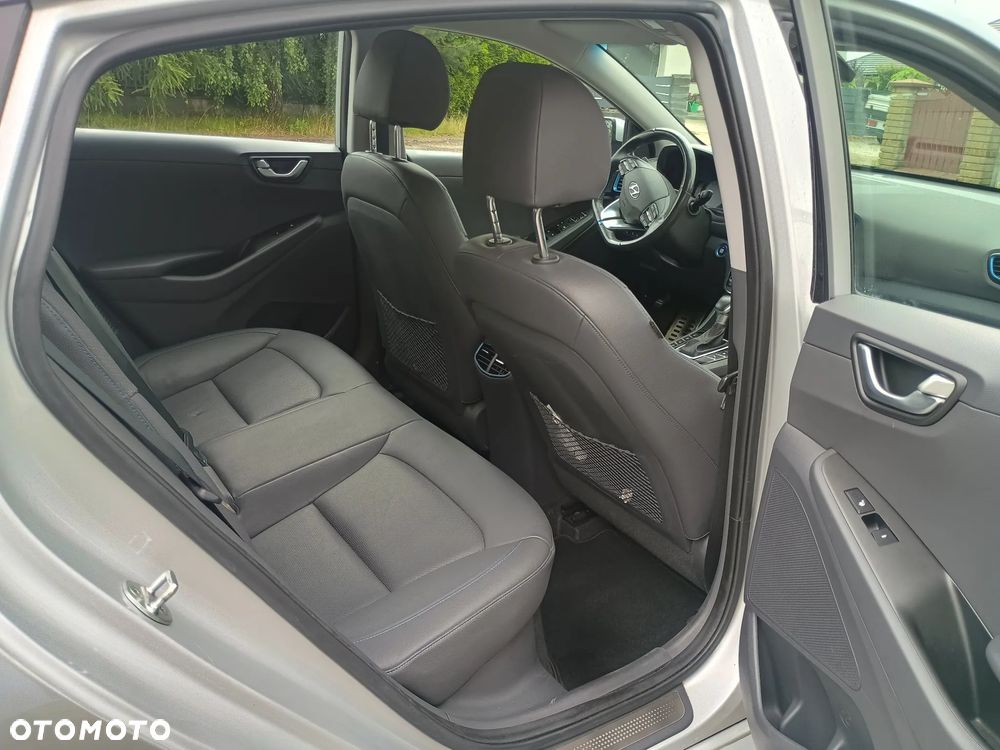 Hyundai IONIQ 1.6 GDI Premium - 21