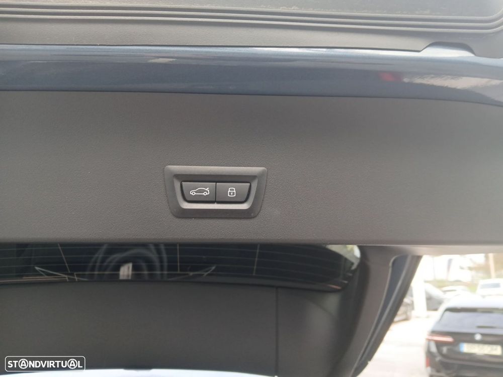 BMW X3 30 e xDrive Pack M Desportivo - 31