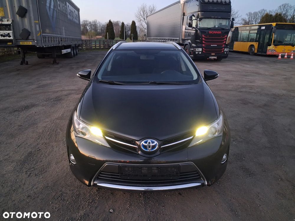 Toyota Auris - 2