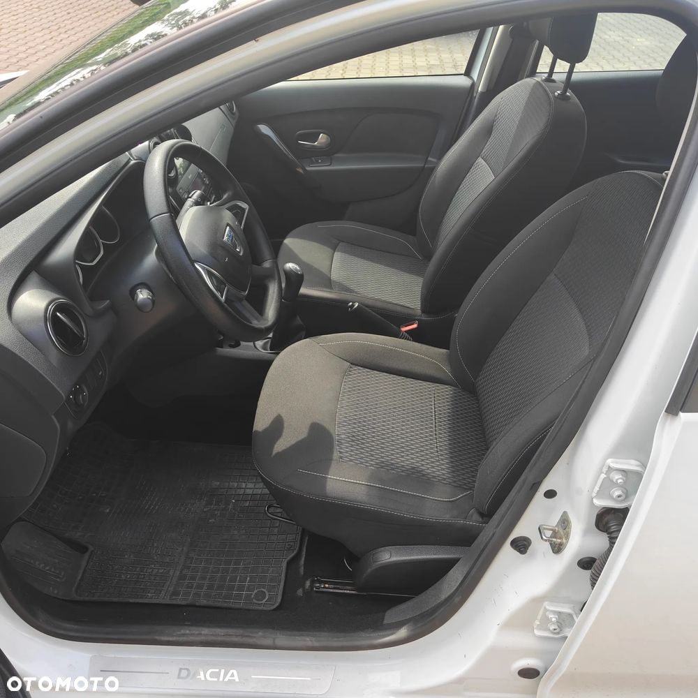 Dacia Sandero 1.5 dCi Laureate - 11