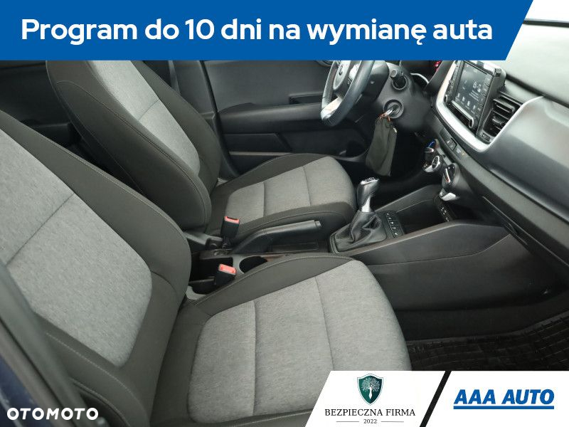 Kia Stonic - 8