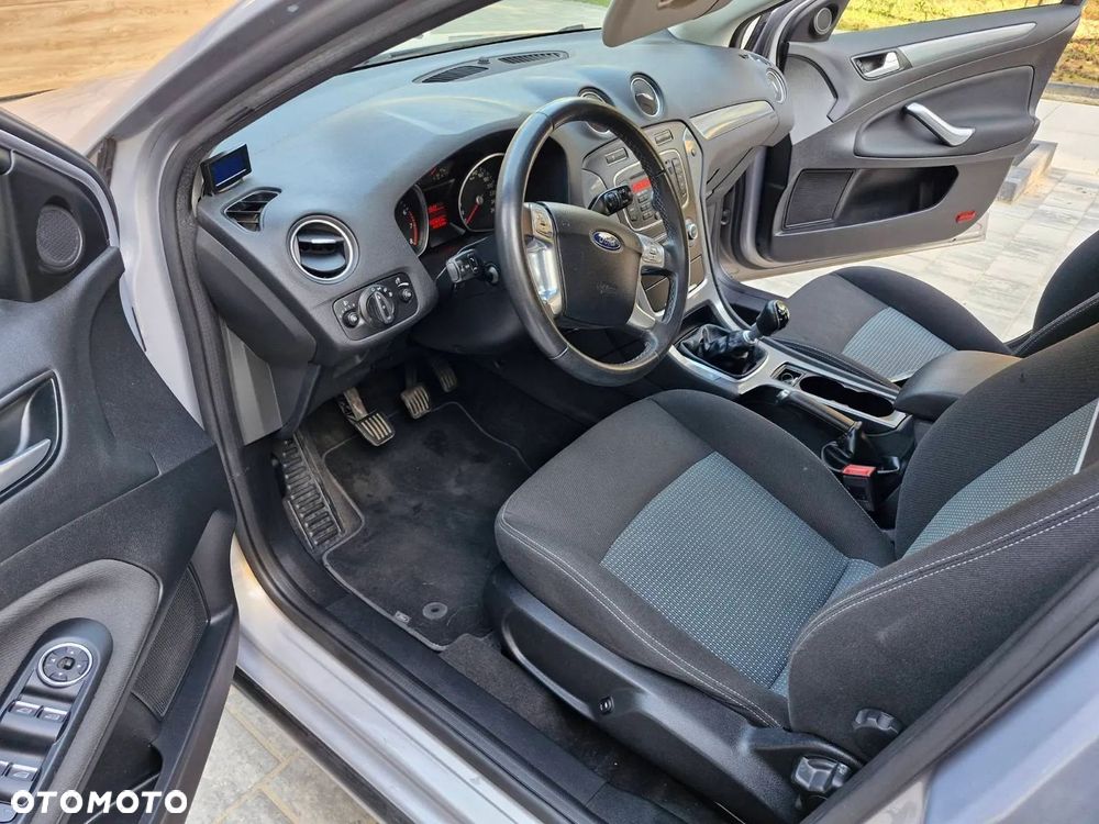 Ford Mondeo 1.6 T Trend - 10