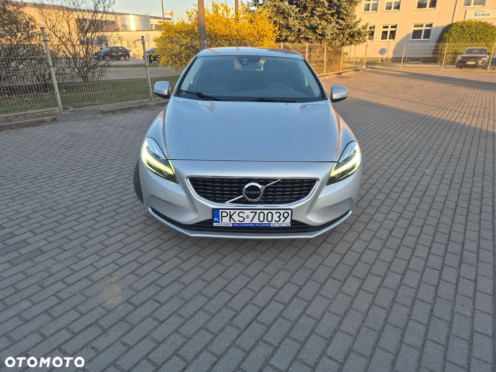 Volvo V40 D2 Inscription - 4
